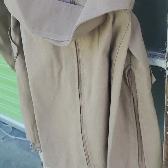 MaxMara Classics Khaki Mini Spy Trench coat, Melania Style Trench Wrap coat S/M - Picture 9 of 14